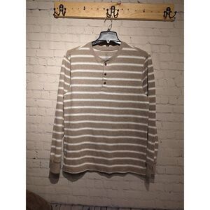 Gap nwot Henley thermal top size xl